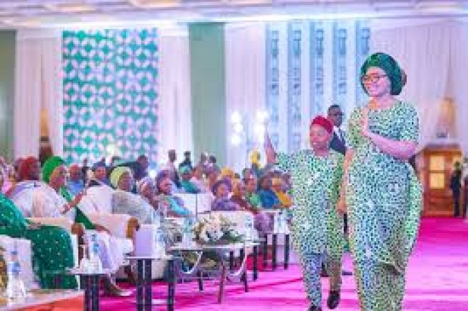 Remi Tinubu unveils national unity fabric