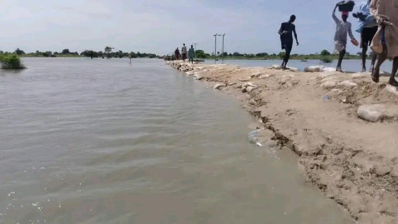 Flood cuts off Maiduguri ? Danboa Highway