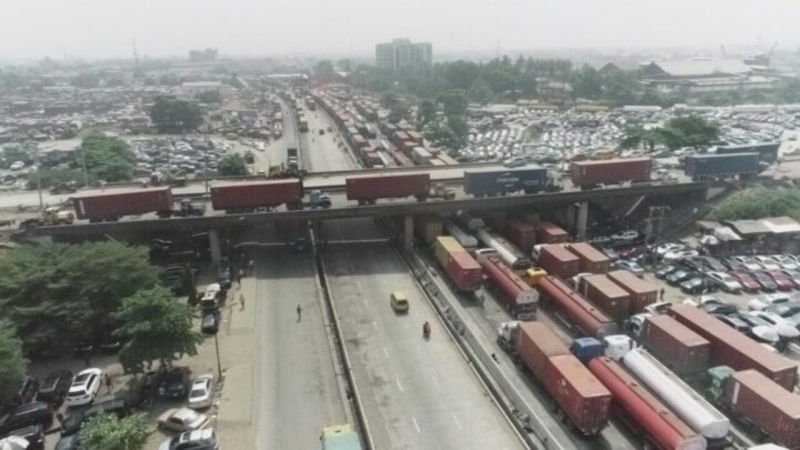 Lekki: Lagos Govt, Dangote Refinery disagree over parks, call-up system for trucks