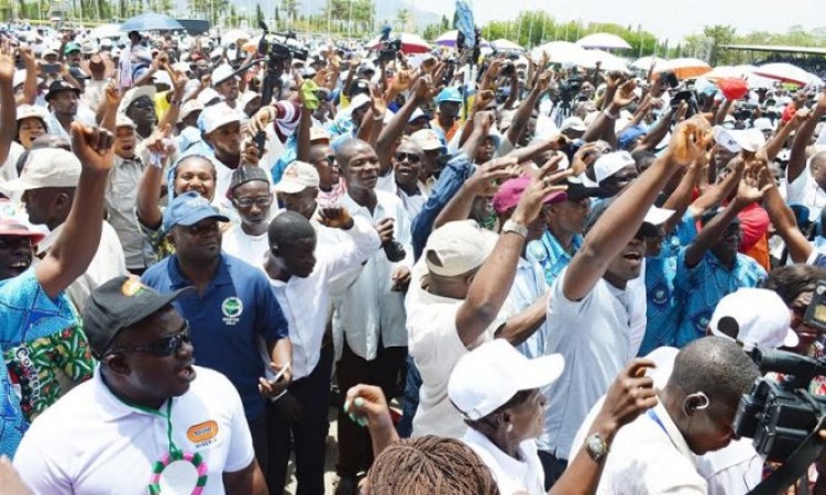 Hardship: Civil servants go to work twice a week