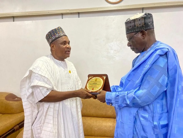 AANI honours Ex-Sokoto Governor, Yahaya Abdulkarim