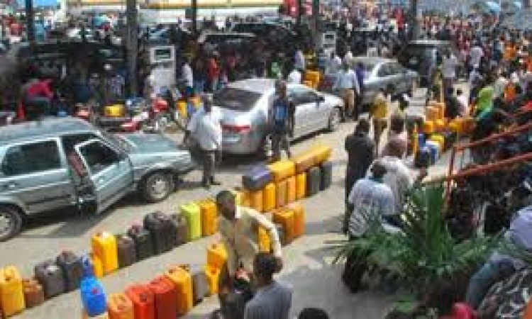 Petrol scarcity persists as marketers lament supply shortages, fragmented pricing