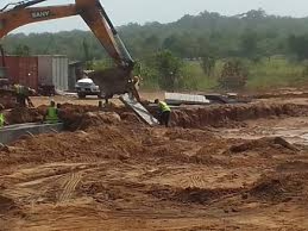 Flood: Kogi govt opens alternative route in Ganaja