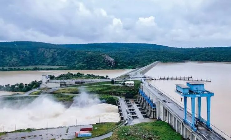 ?Jebba Dam is currently spilling excess water?, FG issues fresh alert on flood