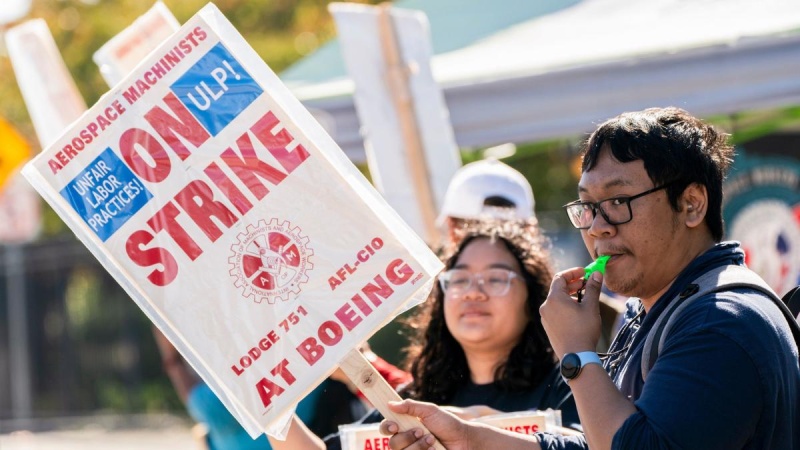 Boeing withdraws 30 per cent pay rise offer to striking staff