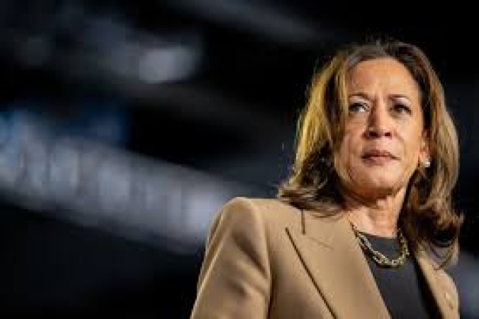 Harris puts pressure on Trump over medical records