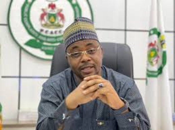 Judge threatens to expose anti-graft agency boss