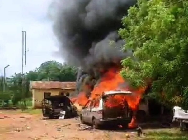 Kidnapping: Angry youths set Police station ablaze in Edo