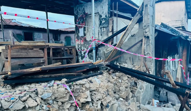 School fence kills 2 in Lagos