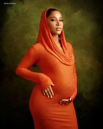Adesua Etomi, Banky W expecting second child