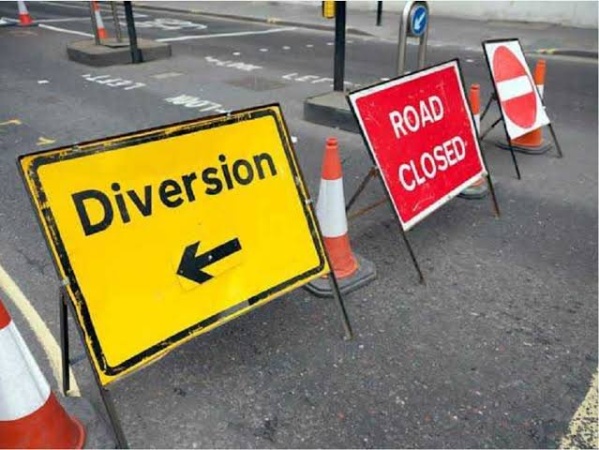 LASG diverts traffic on Victoria Island for end-of-year decoration 