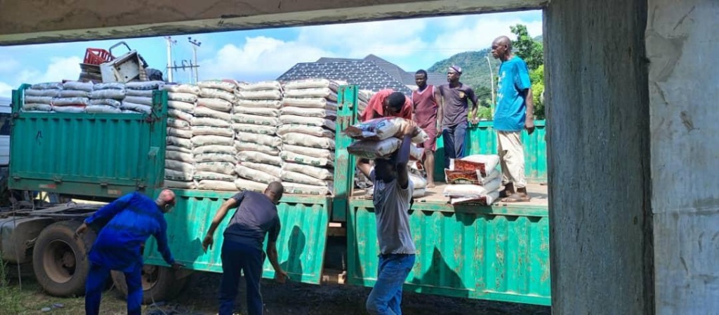 Flood: Governor Ododo drills boreholes at IDP camps, provides massive relief materials