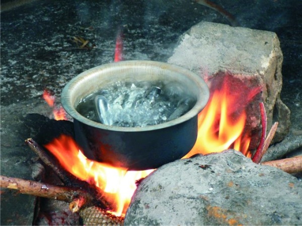 Man bathes neighbour with hot water in Rivers