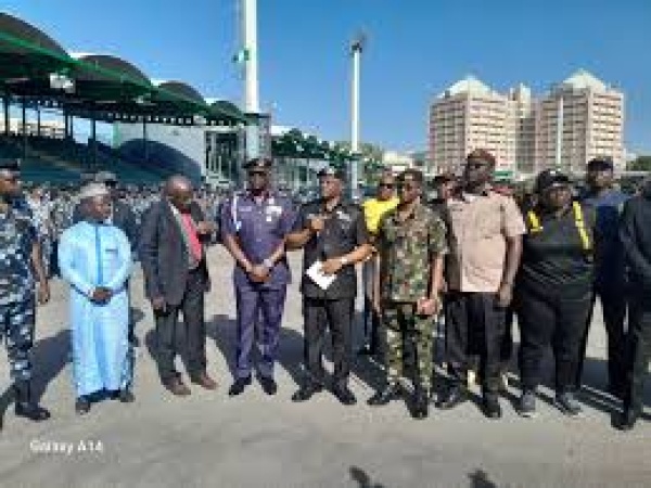 Beggars dessert Abuja?s streets, as ministerial operations begin