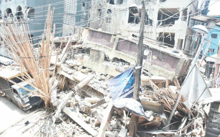 BREAKING: 10 reported dead as building collapses in Ibadan
