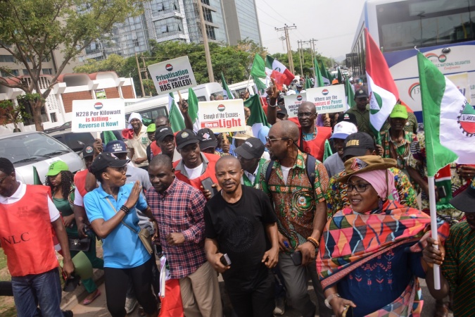 Minimum wage: Workers decry hardship as seven states delay approval