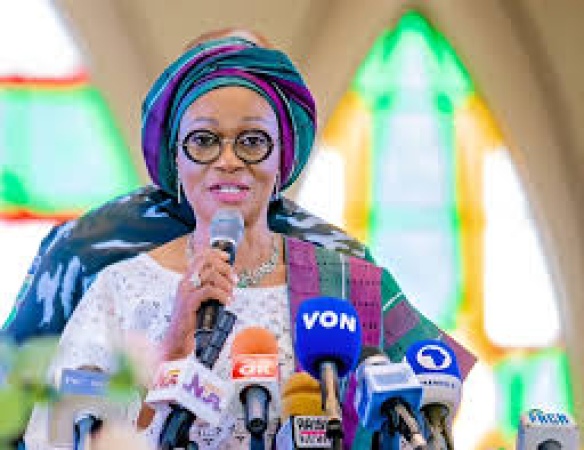 Oluremi Tinubu Begs Market Women Not To Hike Food Items