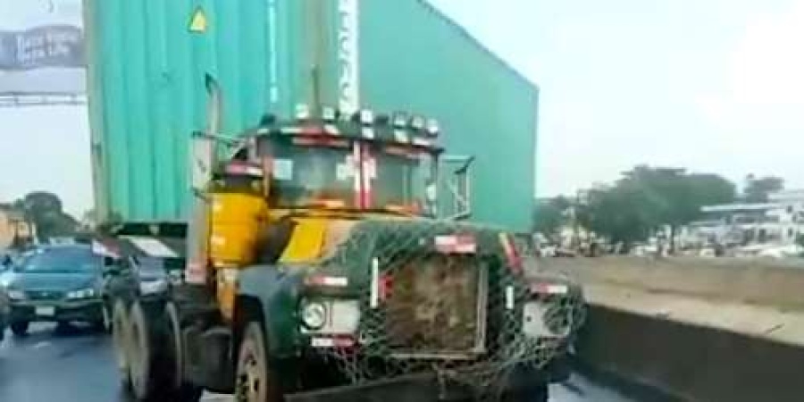 Truck crushes revenue collector to death in Lagos
