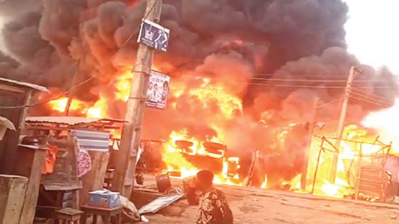 Traders count losses as fire destroys Jos Market