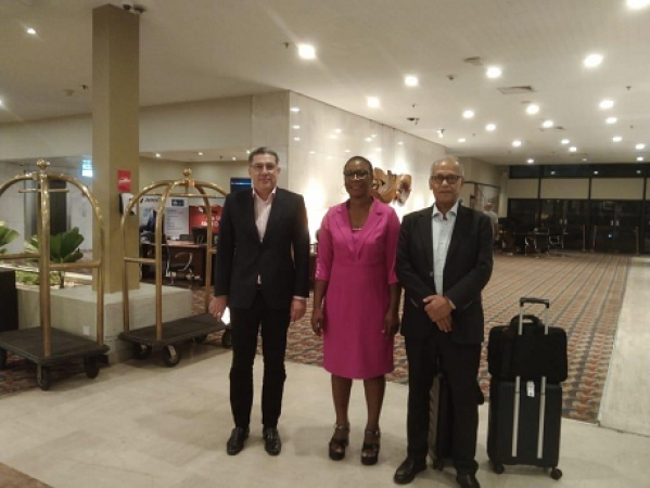 Keynote speaker arrives for Realnews 12th anniversary lecture