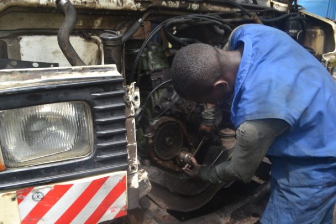 Fuel subsidy removal forced 40 per cent of Kano auto mechanics out of business ? NATA