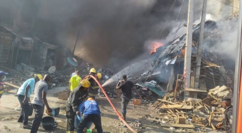 Fire guts Lagos market, destroys goods worth millions