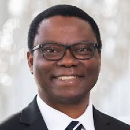 Meet Dr. Samuel Achilefu, Nigerian doctor who invented first cancer visualisation goggles