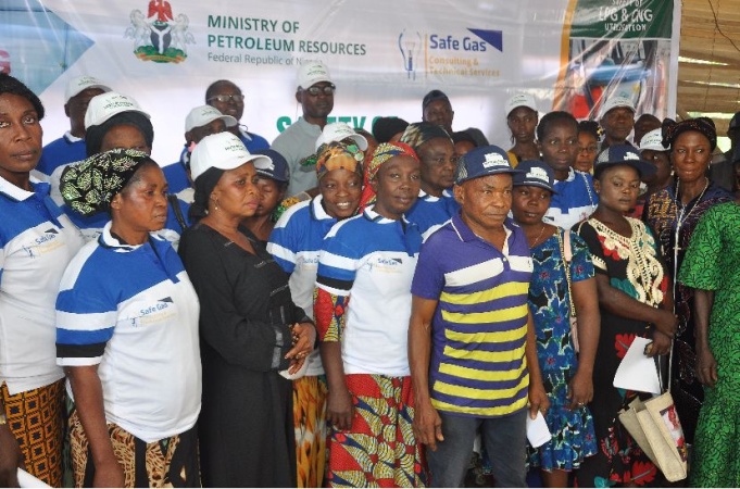 Benue: Petroleum Ministry, Safegas Ltd., educate Okpoga residents on the safety of LPG, CNG utilisation