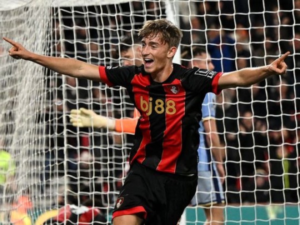 Teenage sensation guns down Tottenham, gives Bournemouth victory