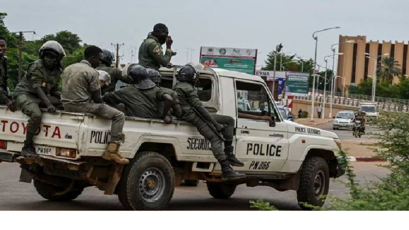 21 reported killed as gunmen ambush food convoy