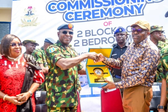 Fubara delivers residential quarters to NAF