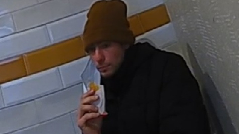 McDonald?s customer recounts moment CEO shooting suspect spotted