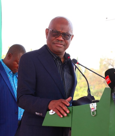 Road project: Wike directs contractor to employ at least 100 locals