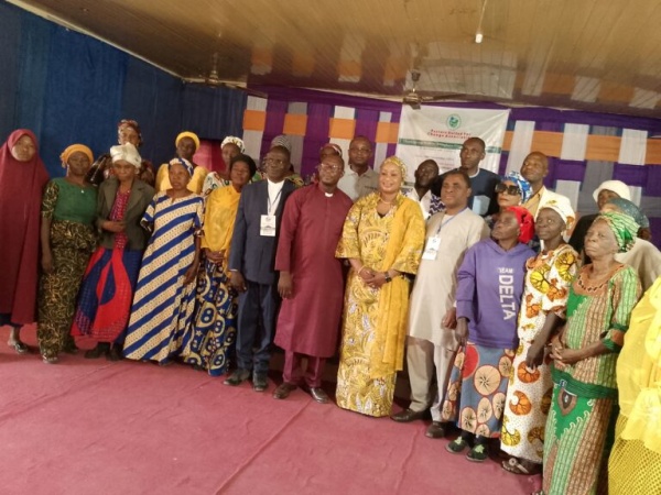 Pastors? association doles out N5m to 50 widows in Kaduna