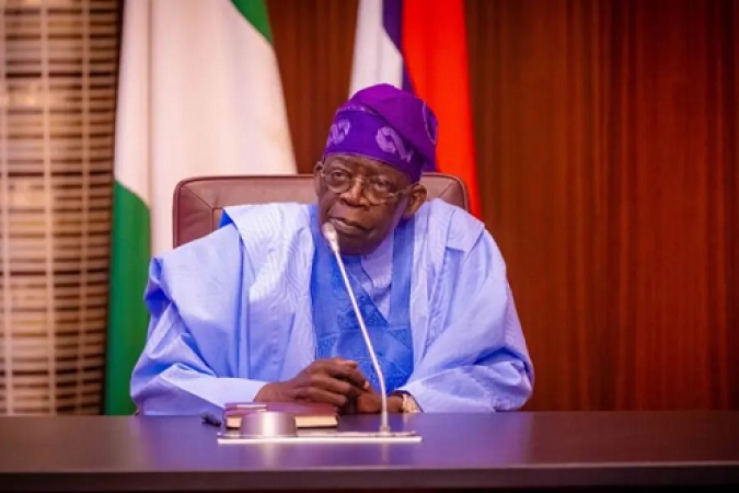 Tinubu redeploys federal permanent secretaries
