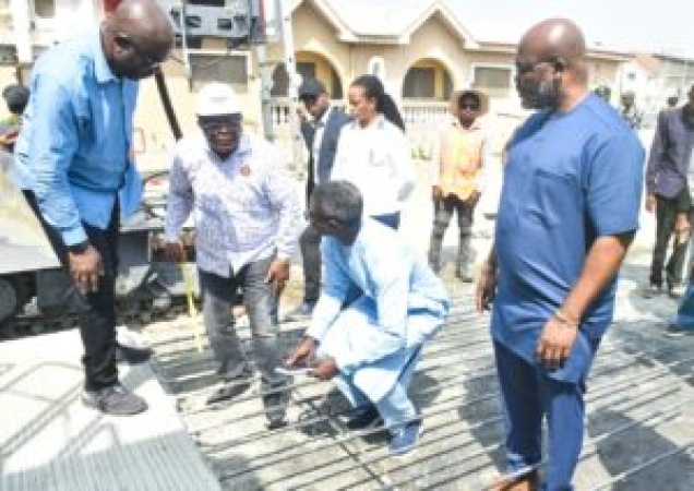 Lagos-Calabar Coastal Highway project to be reviewed from 10 to six lanes to lower cost ? Umahi