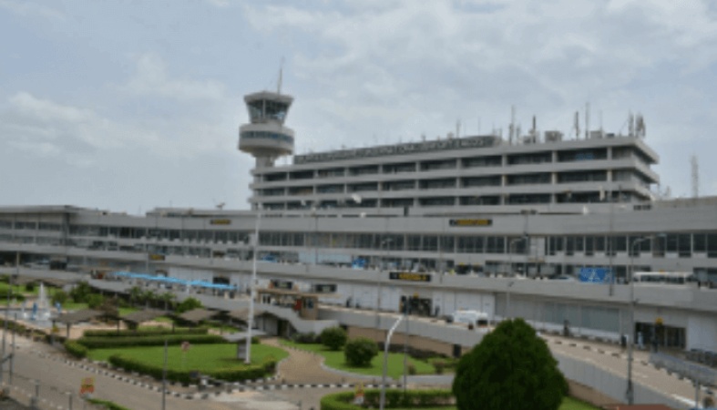 Flight delays making passengers unruly, violent ? MMA2