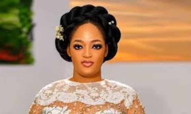 12,000 Ooni ex-queen?s supporters demand justice as video proves govt aware of funfair