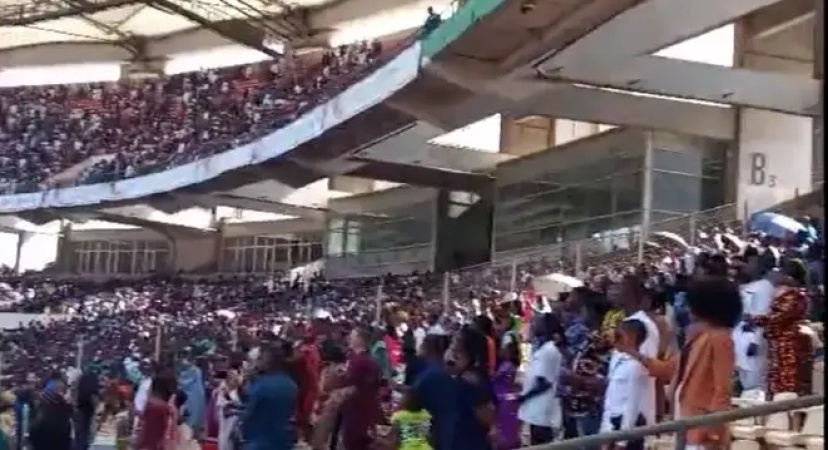 Almost 1,000 baptised as Jehovah?s Witnesses in one day in Uyo