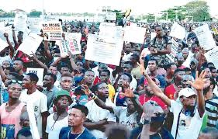 2025: Nigerians bank on hope, seek improved living conditions