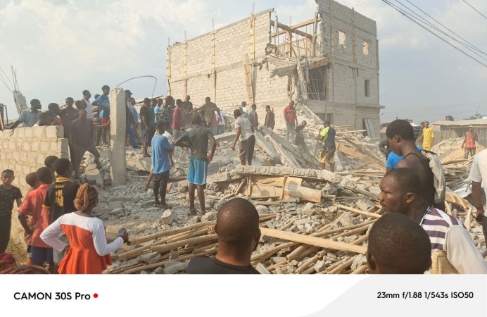 Seven injured in Rivers building collapse