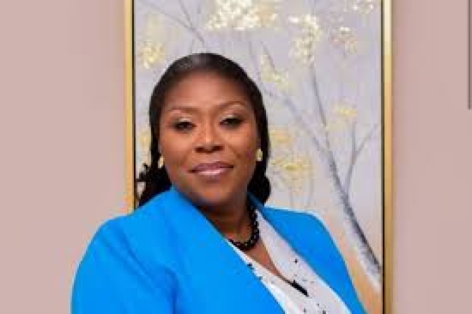 Lagos govt begins probe as Sanwo-Olu?s aide debunks alleged slapping man for recording her