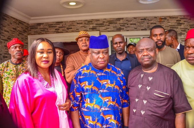 Celebration galore as Senator Izunaso flags off road construction project