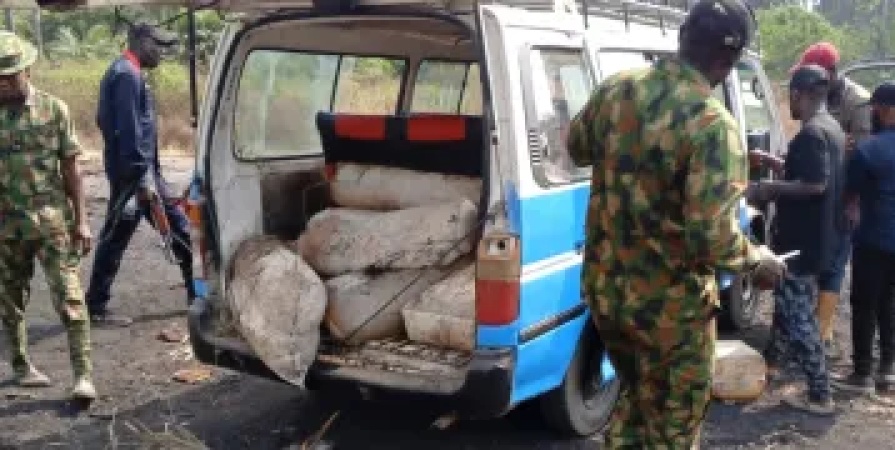 Army apprehends 15 over suspected oil thieves in Niger Delta