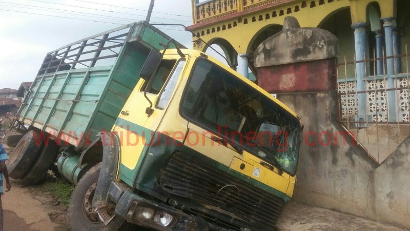 JUST IN: Truck crushes 9 family members to death in their house