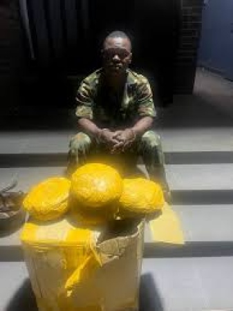 Police arrest soldier with ?Canadian Loud? in Lagos