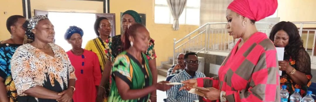 Peter Obi?s wife empowers women with N30 million 