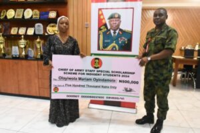 COAS awards N500,000 scholarship to LASU student