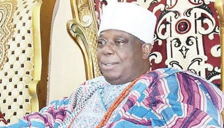 Ekiti monarch dissolves Shari?ah panel, summons Islamic leaders