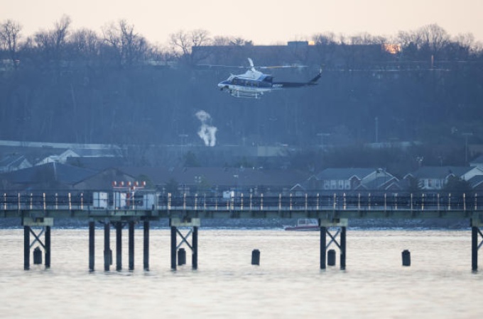 All aboard American Airlines jet that collided with Army helicopter feared dead
